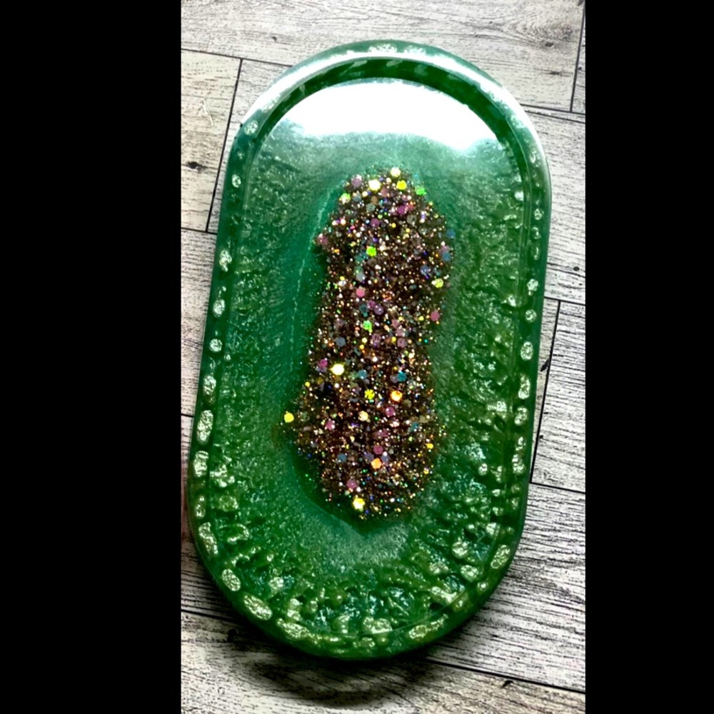Resins Jewelry Holder, Oval Vanity Dish, Perfume and Soap Holder